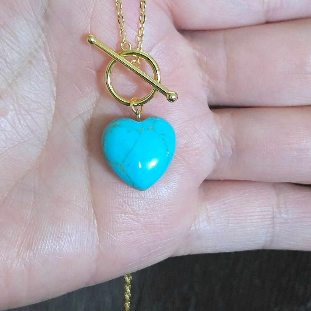 Blue Jade Heart🩵 Pendant Toggle Necklace - NWT - Picture 16 of 16